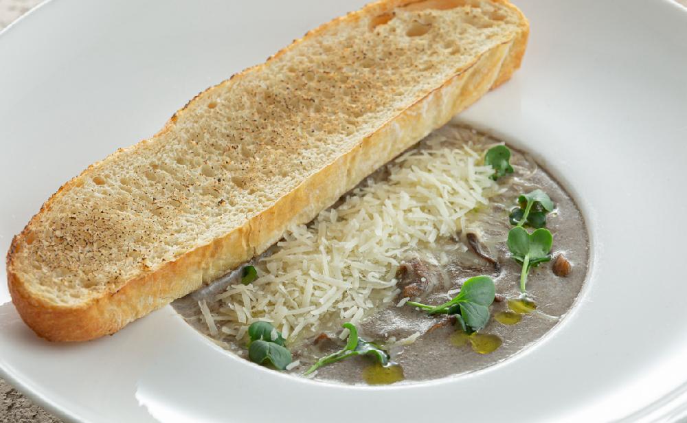 KREM SUP, AĞ GÖBƏLƏKLƏRLƏ