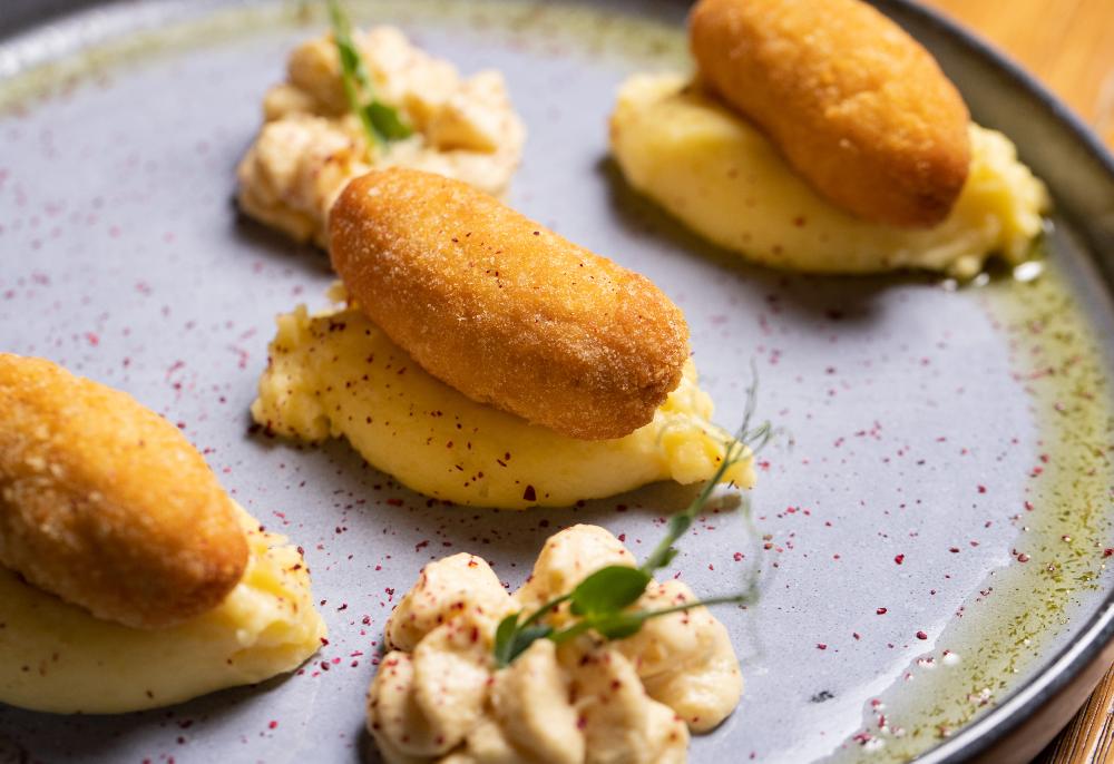 Котлеты по-киевски с пюре 