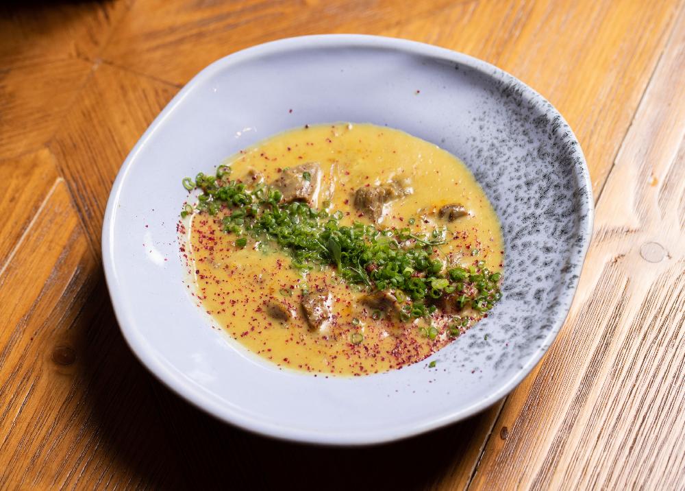 Мясные кубики в соусе карри